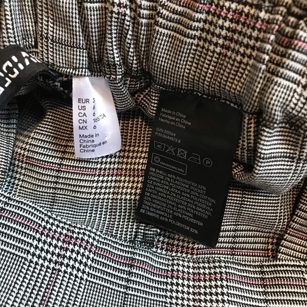 Divided H&M shorts with front tie - Picture 6 of 9